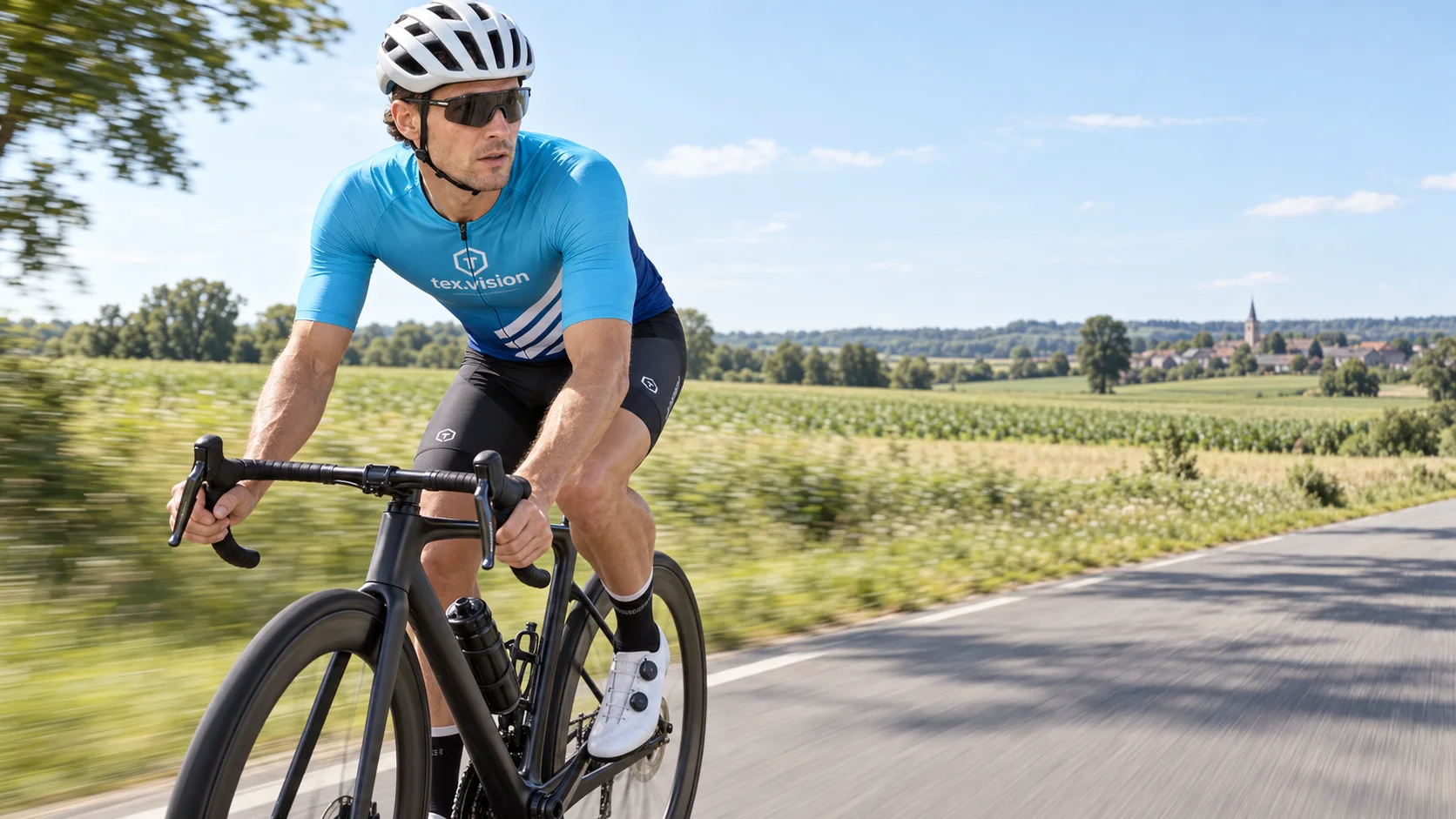 Wielrenner in het Tex.Vision Aero-shirt